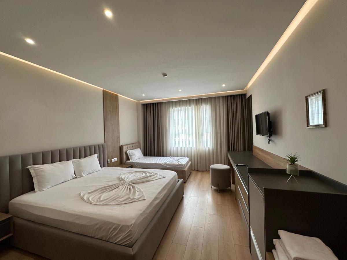 Colis Resort